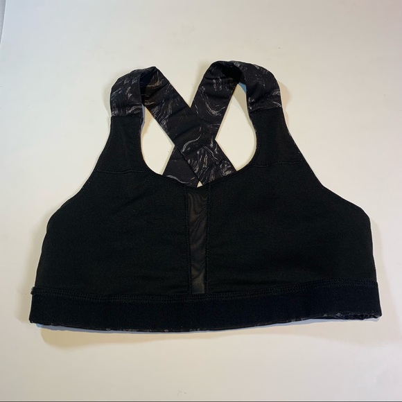 Sz. 6 Lululemon black X back sports bra with white swirl pattern - Picture 6 of 9